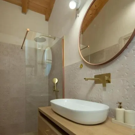 Stonica Villa *